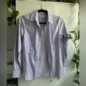 Banana Republic stretch button down shirt!